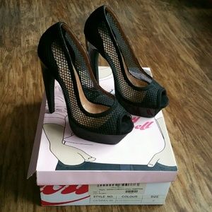 Jeffrey Campbell Gemma Mesh Pump Black size 6