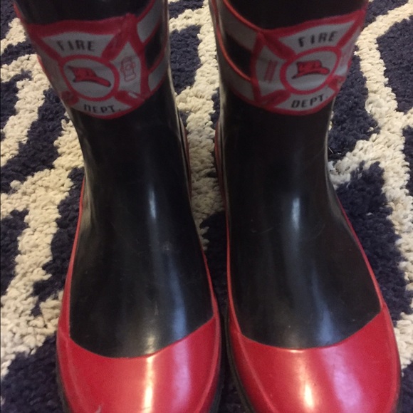 Boys fireman rain boots