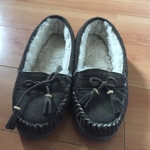 Bearpaw sheepskin lined suede moccasin slippers