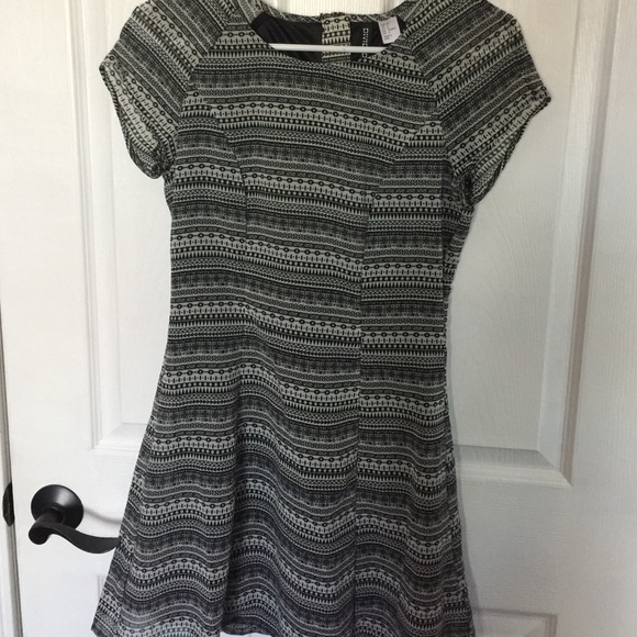H&M Skater Dress-size 6