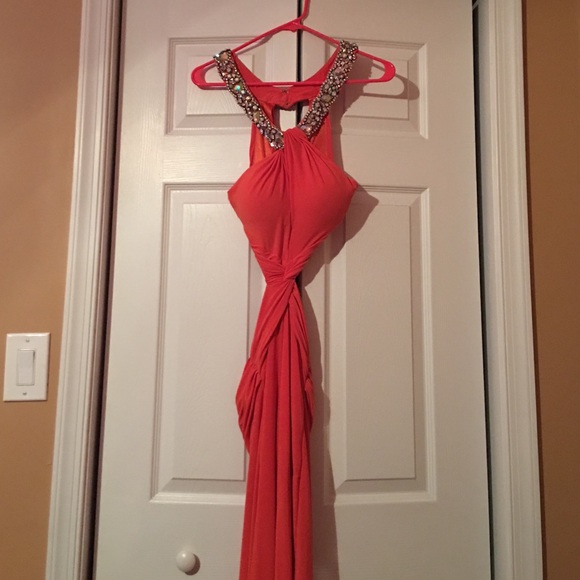 PROM DRESS! - Picture 2 of 3