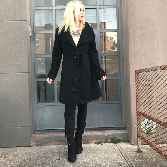 Elie Tahari Jackets & Blazers - Tahari Loro Piana wool coat Sz 10