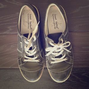 Josef Seibel "Caspian" tennis shoe Gray