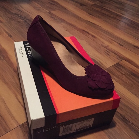 Beautiful Plum Vionic Wedge Heels!!