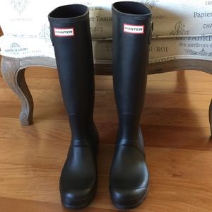 HUNTER BOOTS