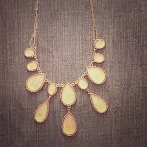 Beautiful Gold Necklace !