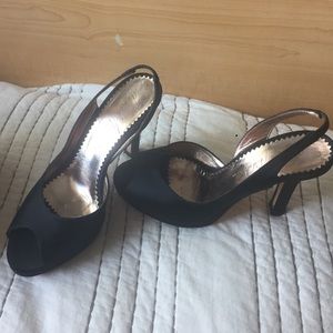 Peep toe heels