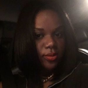 Meet your Posher, Felicia