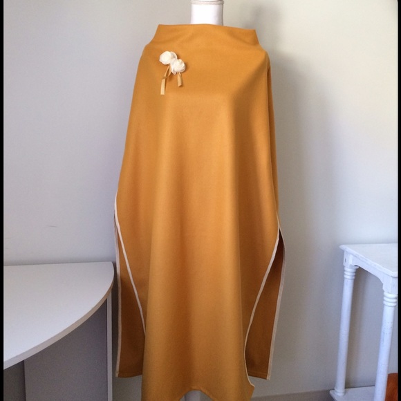 Poncho - Picture 1 of 1