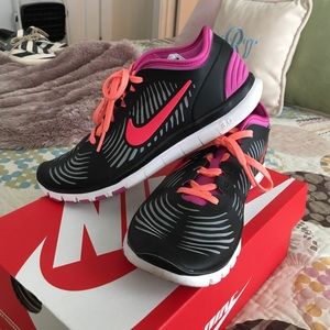 Nike free runs