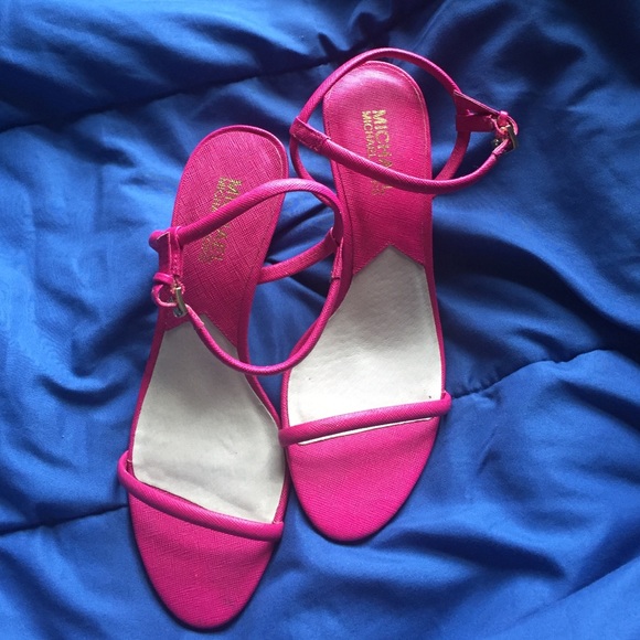 Michael kors pink heels