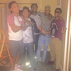 Meet your Posher, Cameron