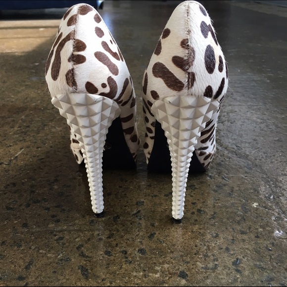 Leopard Print Platforms - Picture 3 of 4