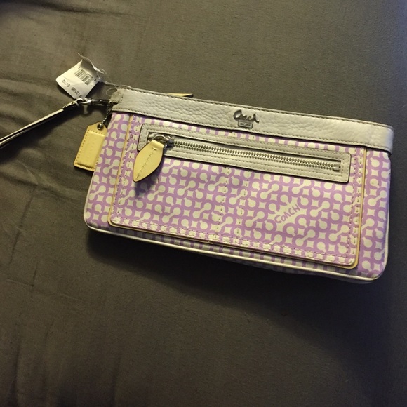 Coach purse wristlet NEW WITH TAGS