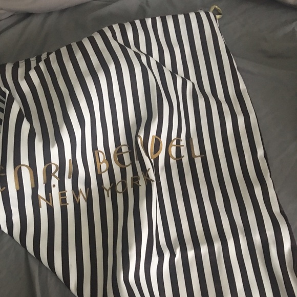 Additional pic of Henri Bendel tote - Picture 1 of 3