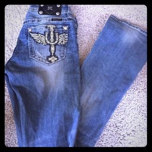 Miss Me 26 bootcut jeans ..like new..Cutest style