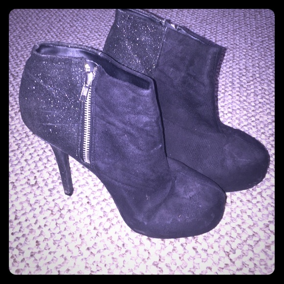 Black sparkle heels