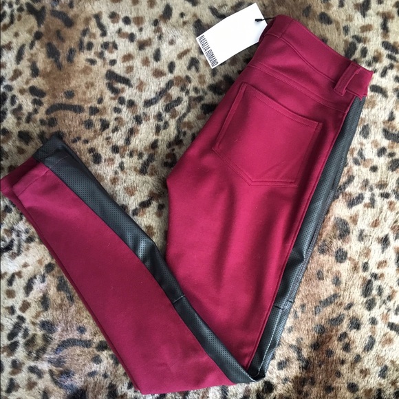 🎉HP🎉Natalia Romano Burgundy Black Pants/Jeans - Picture 3 of 3