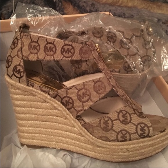 Beige Michael Kors wedges