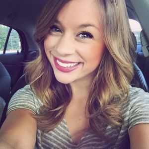 Meet your Posher, Lexi