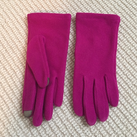 Pink fleece gloves with "smart" fingers