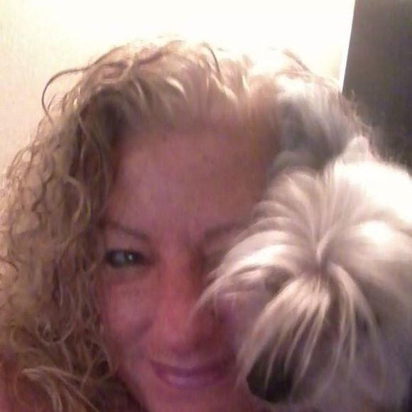 Meet your Posher, Caryn