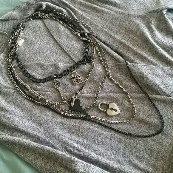 Multi chain necklace - Picture 1 of 1