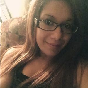 Meet your Posher, Rodica