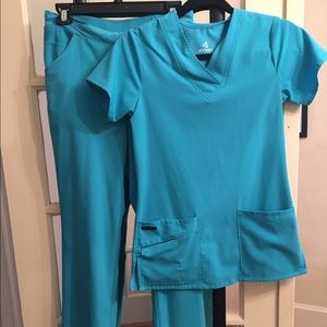 Jockey Lagoon Scrub set