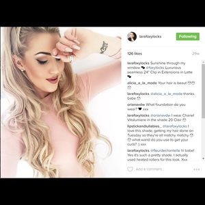 Foxy Locks Latte Blonde-Seamless 18" Clip Ins