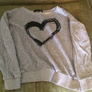 Heart pullover