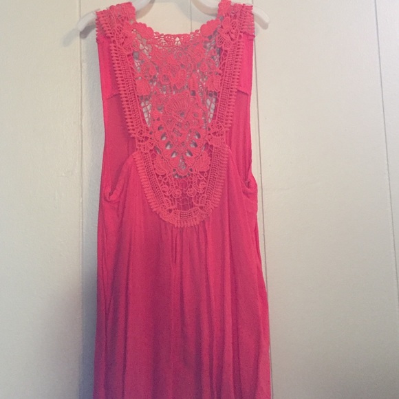 Coral embroidered lace tank top - Picture 2 of 2