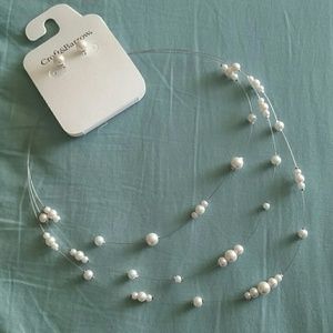 Earring and necklace set- pearl