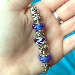 Pandora bracelet with 9 charms