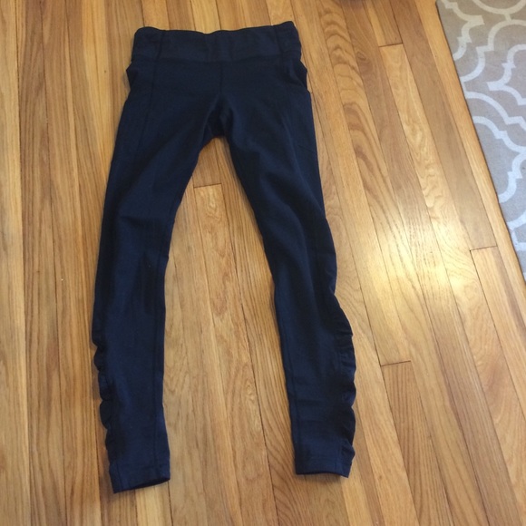Lululemon black speed tights- size 6