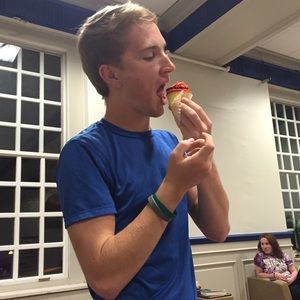 Meet your Posher, Emma