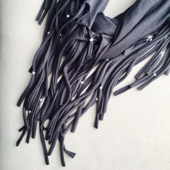 Grey Beaded Scarf - Picture 3 of 4