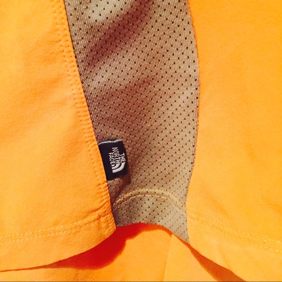 North Face Active Tank - Picture 3 of 4