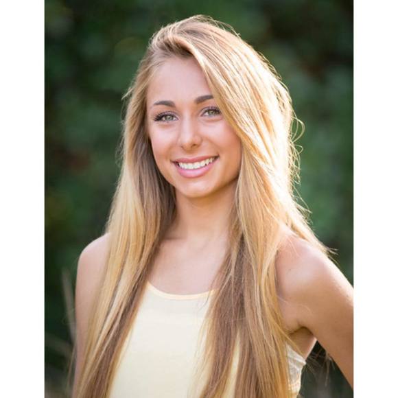 Meet your Posher, Sarah - Picture 1 of 1
