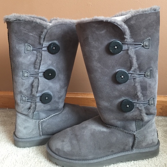 UGG Shoes - BAILEY BUTTON TRIPLET (tall ugh boot)
