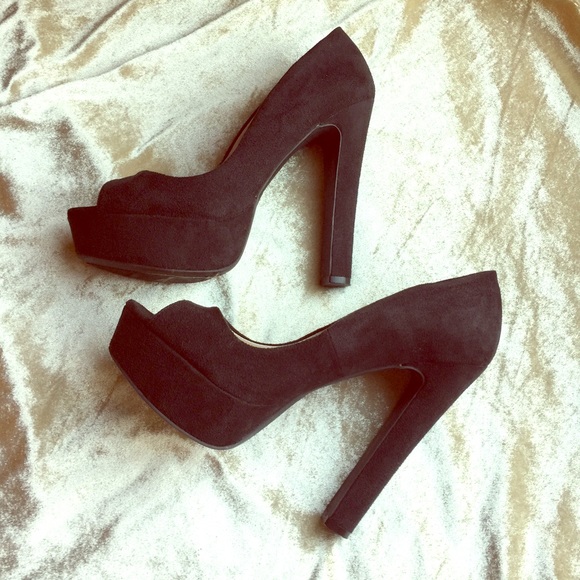 Zigi Soho Shoes - Zigisoho black suede high heels. Sz.8