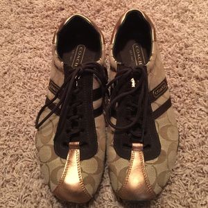 Women's Coach athletic sneaker (Kate)