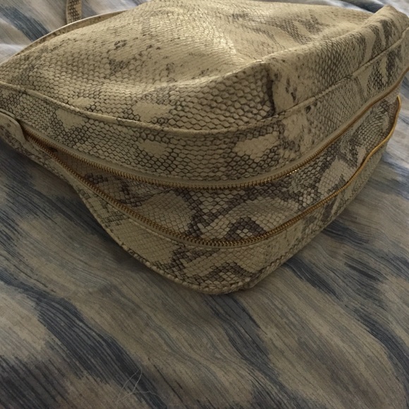 kate spade Bags - Additional photos of Kate Spade bag kate spade Bags - Additional photos of Kate Spade bag