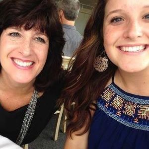 Meet your Posher, Elaine