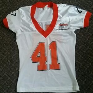 Hooters Jersey