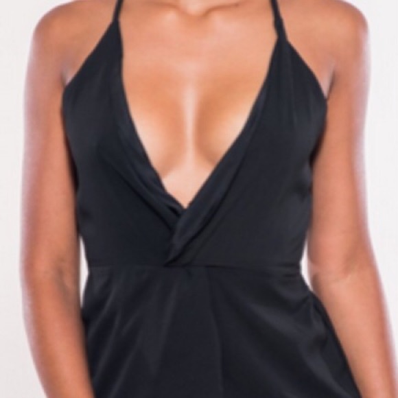 💌 New arrival- Kelsey Black V-neck Top - Picture 1 of 3