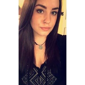 Meet your Posher, Hailey