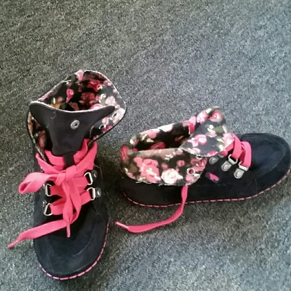 Nwot rocket dog size 13 girls boots