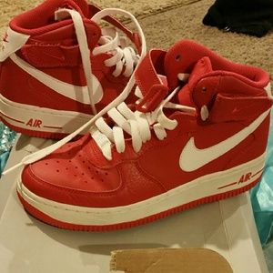 Nike air force mids