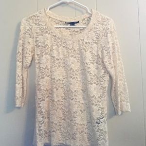 Cream lace 3/4 sleeve top